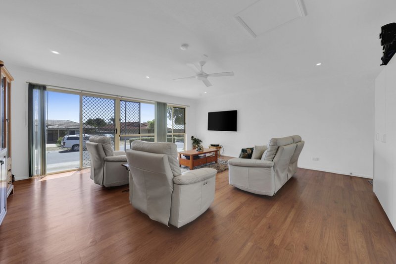 Photo - 93 Caulfield Street, Bracken Ridge QLD 4017 - Image 4