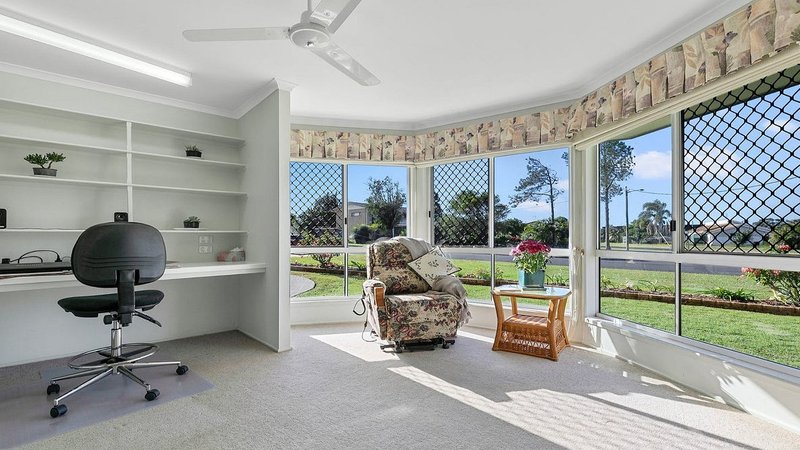 Photo - 93 Corfield Street, Point Vernon QLD 4655 - Image 10