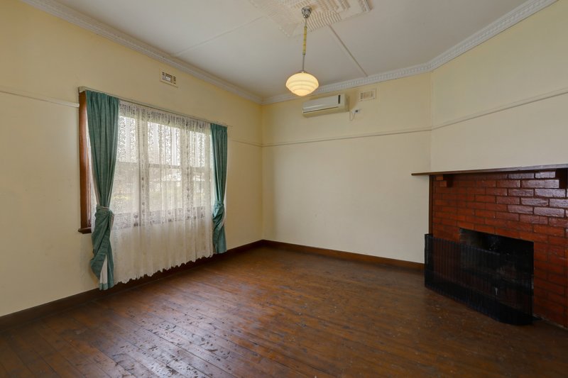 Photo - 93 Denison Street, Finley NSW 2713 - Image 4