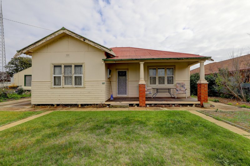 93 Denison Street, Finley NSW 2713