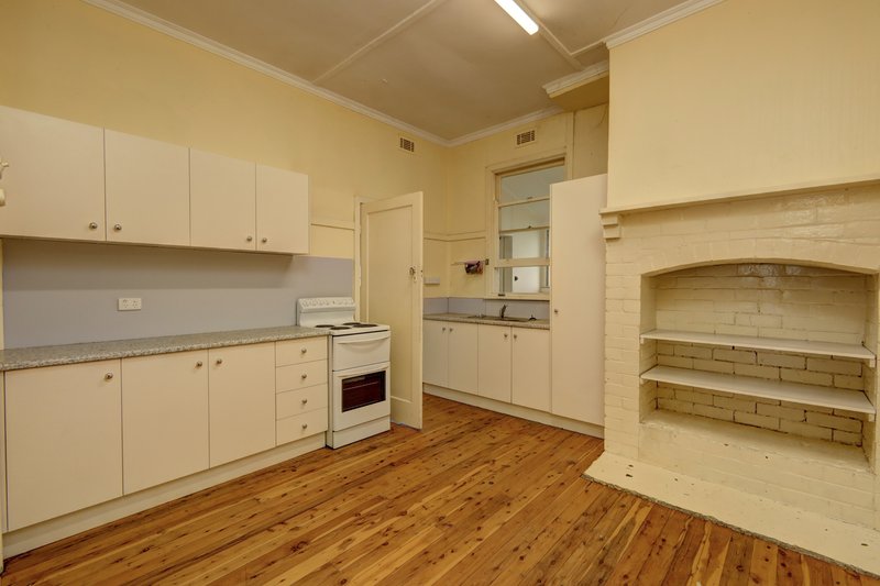 Photo - 93 Denison Street, Finley NSW 2713 - Image 3