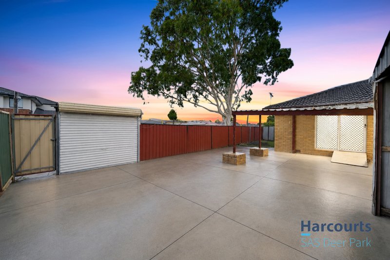 Photo - 93 Diamond Avenue, Albanvale VIC 3021 - Image 4