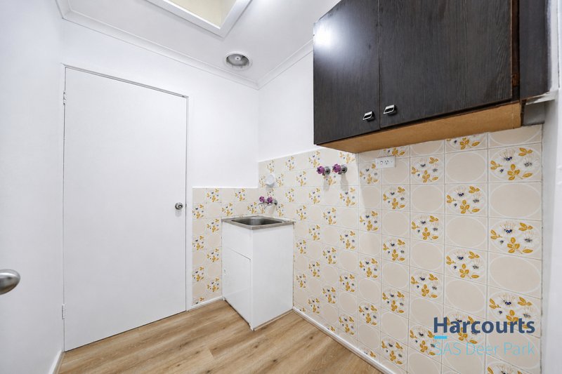 Photo - 93 Diamond Avenue, Albanvale VIC 3021 - Image 13