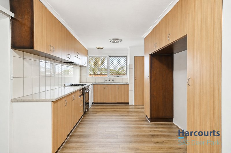 Photo - 93 Diamond Avenue, Albanvale VIC 3021 - Image 15