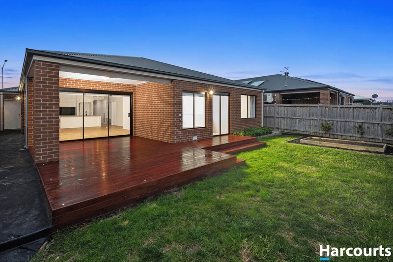 Photo - 93 Encore Boulevard, Cranbourne South VIC 3977 - Image 12