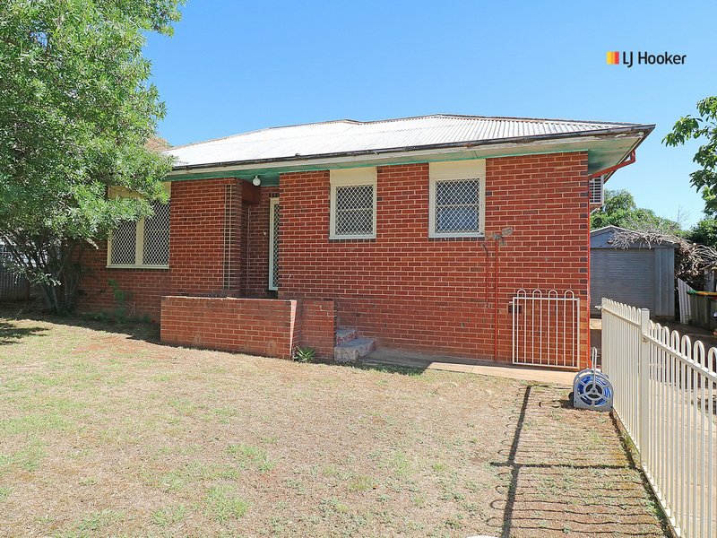 93 Fernleigh Road, Turvey Park NSW 2650