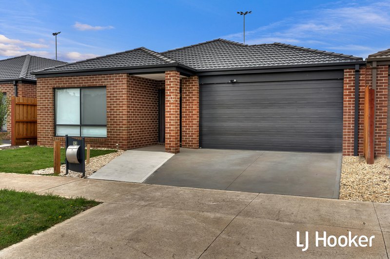 Photo - 93 Fiorelli Boulevard, Cranbourne East VIC 3977 - Image 23