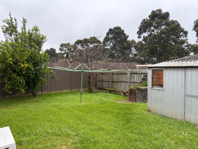 Photo - 93 Freeman Crescent, Mill Park VIC 3082 - Image 11