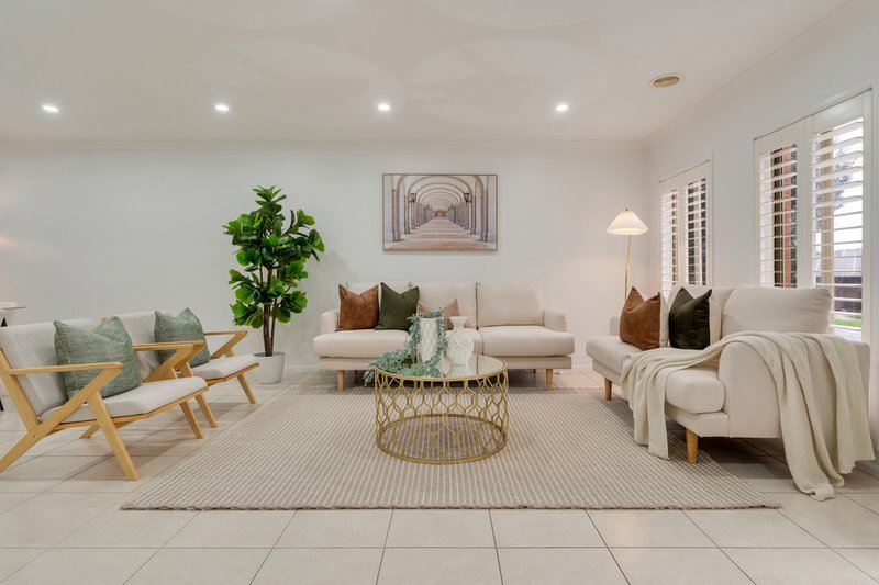 Photo - 93 Golf View Drive, Craigieburn VIC 3064 - Image 2