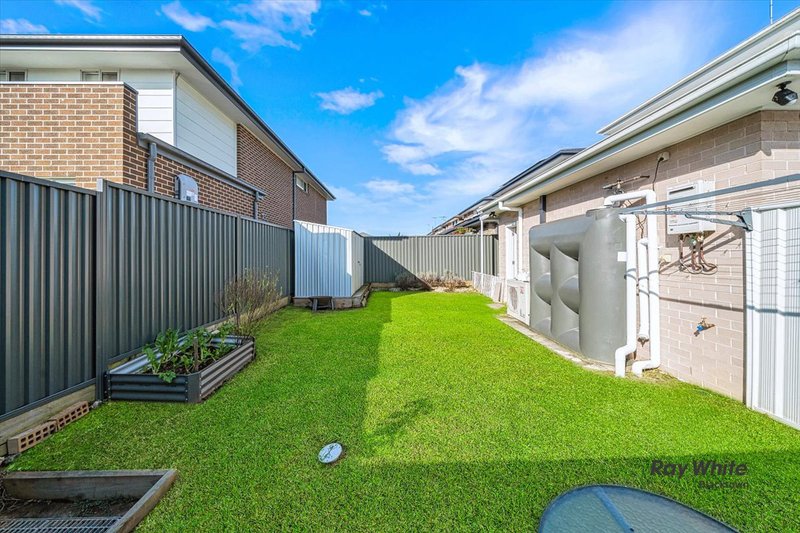 Photo - 93 Goodison Pr , Marsden Park NSW 2765 - Image 16