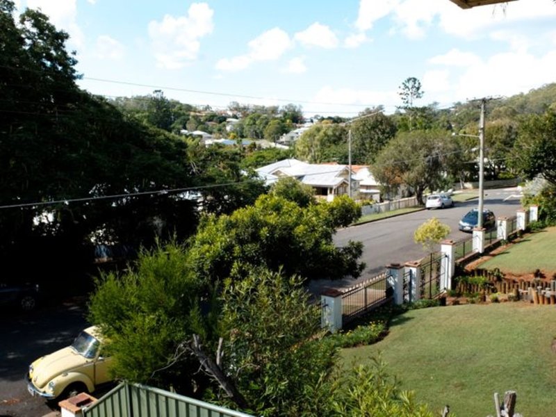 Photo - 93 Goodwin Terrace, Moorooka QLD 4105 - Image 12