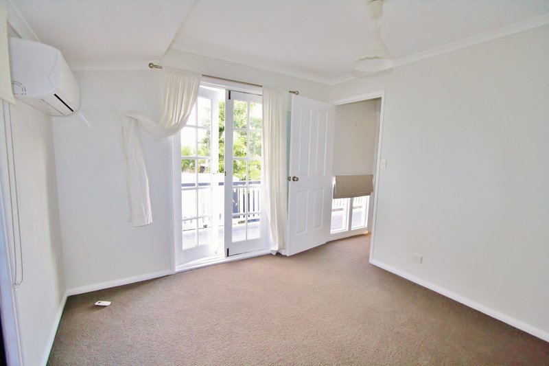 Photo - 93 Graceville Avenue, Graceville QLD 4075 - Image 17