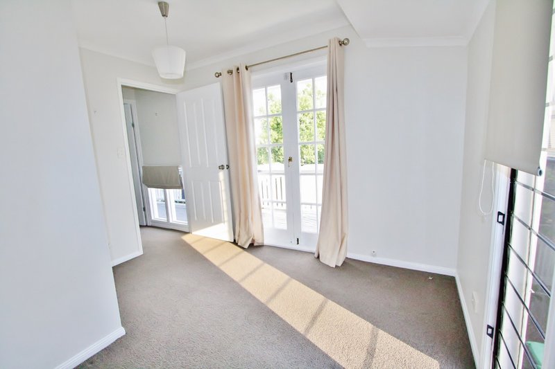 Photo - 93 Graceville Avenue, Graceville QLD 4075 - Image 20