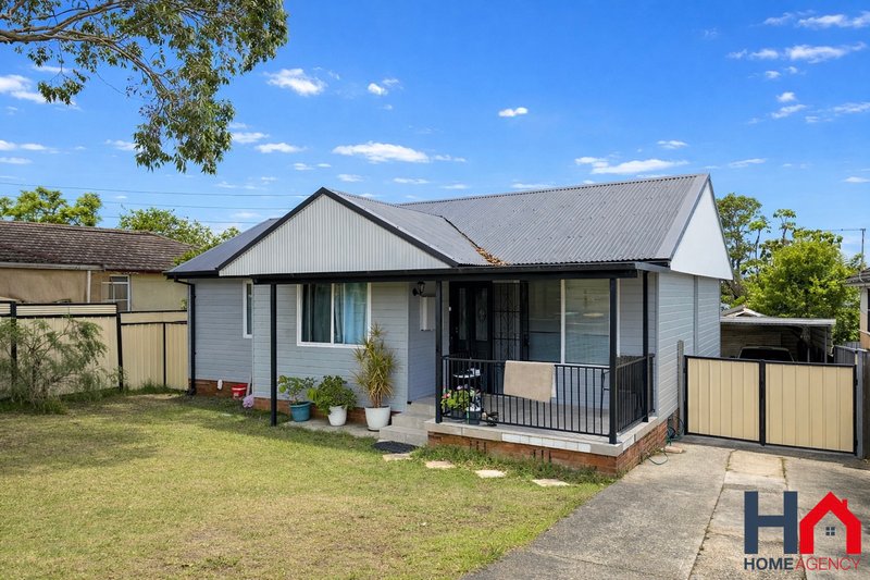 Photo - 93 Heckenberg Avenue, Sadleir NSW 2168 - Image 1