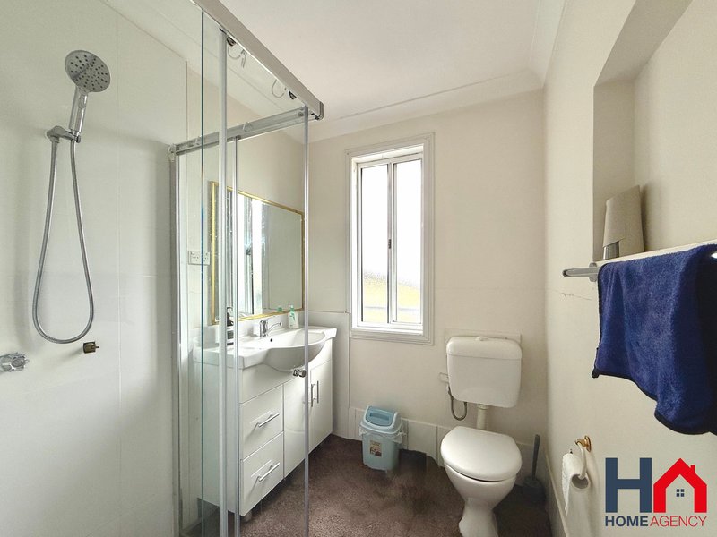 Photo - 93 Heckenberg Avenue, Sadleir NSW 2168 - Image 6