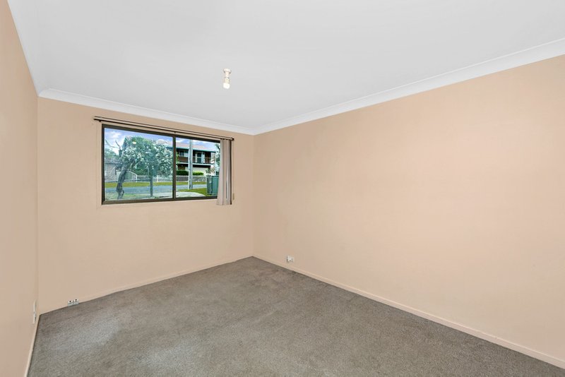 Photo - 93 Iluka Avenue, San Remo NSW 2262 - Image 4