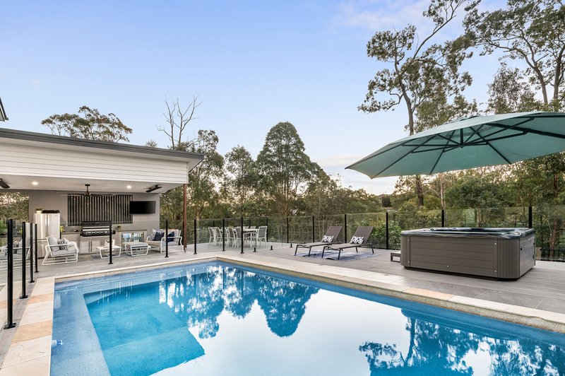 Photo - 93 Kingfisher Drive, Upper Kedron QLD 4055 - Image 3