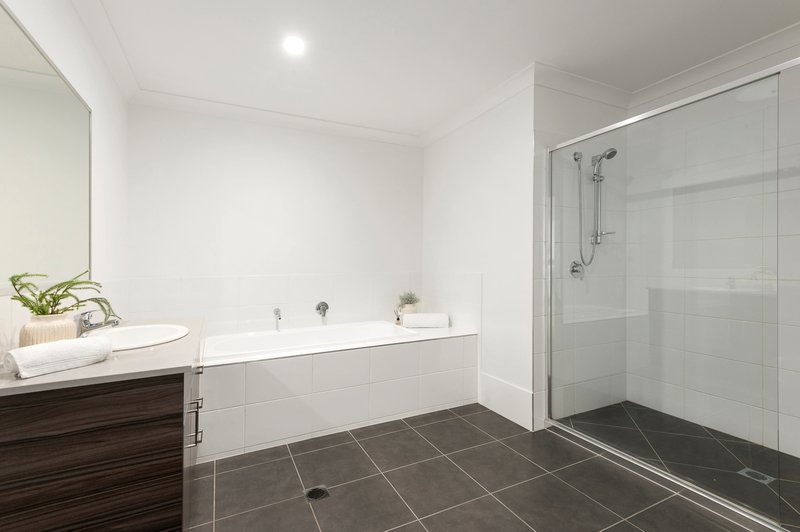 Photo - 93 Kingfisher Drive, Upper Kedron QLD 4055 - Image 22
