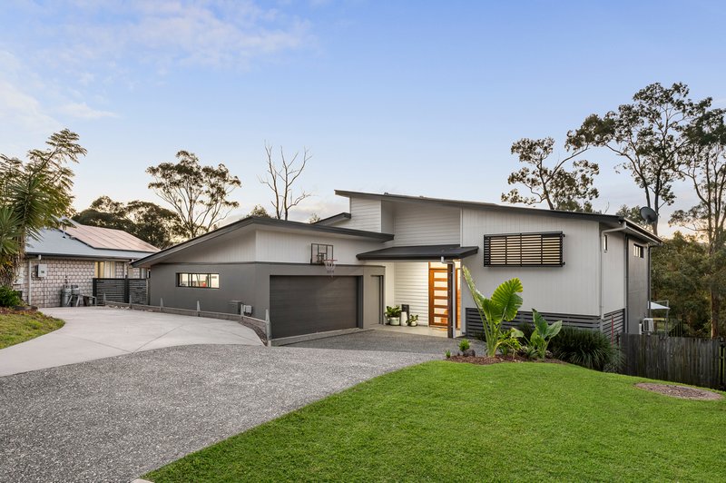 Photo - 93 Kingfisher Drive, Upper Kedron QLD 4055 - Image 25