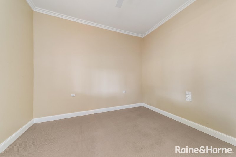 Photo - 93 Kinghorne Street, Goulburn NSW 2580 - Image 6