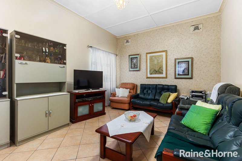 Photo - 93 Kingsgrove Road, Belmore NSW 2192 - Image 3