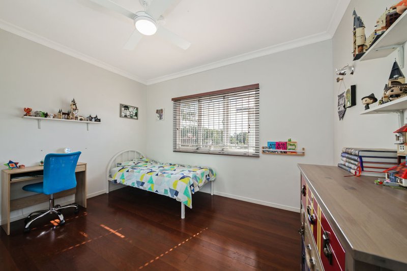 Photo - 93 Kirby Road, Aspley QLD 4034 - Image 18