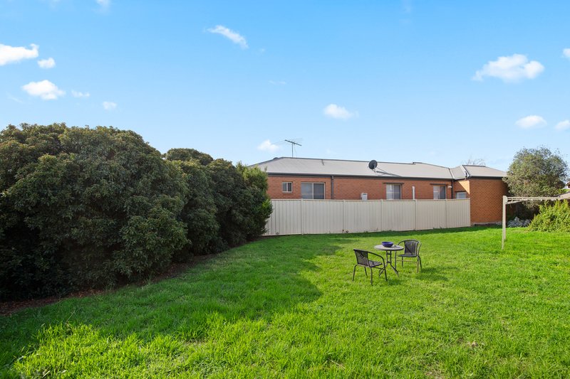 Photo - 93 Latham Street, Werribee VIC 3030 - Image 12