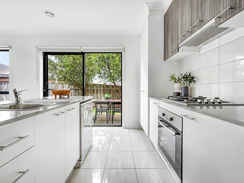 Photo - 9/3 Manor View, Pakenham VIC 3810 - Image 9