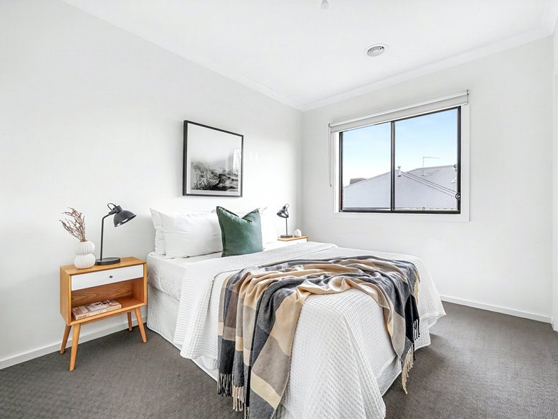Photo - 9/3 Manor View, Pakenham VIC 3810 - Image 12