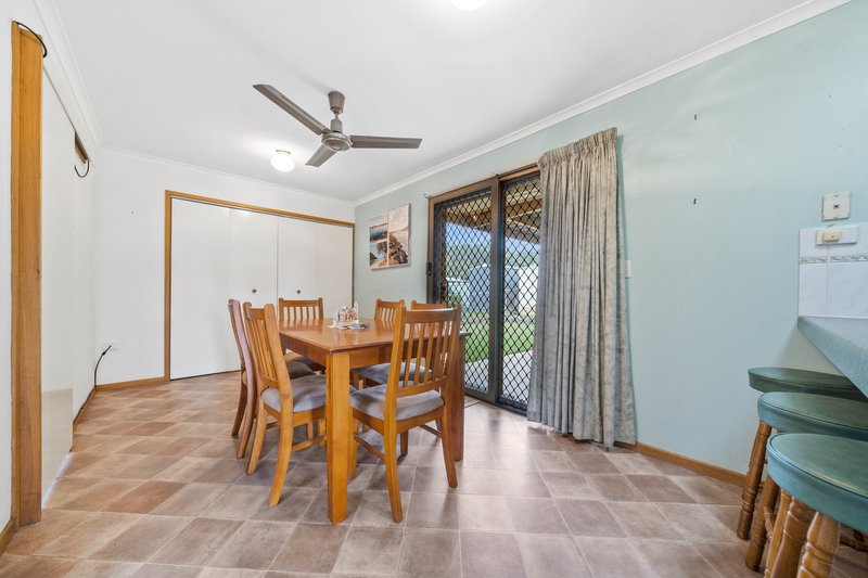 Photo - 93 Mount Warren Boulevard, Mount Warren Park QLD 4207 - Image 3