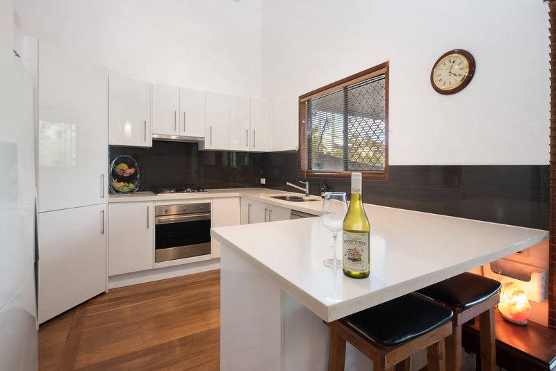 Photo - 93 Olearia Street West , Everton Hills QLD 4053 - Image 3