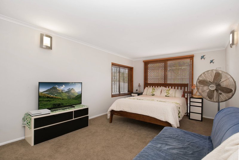 Photo - 93 Olearia Street West , Everton Hills QLD 4053 - Image 5