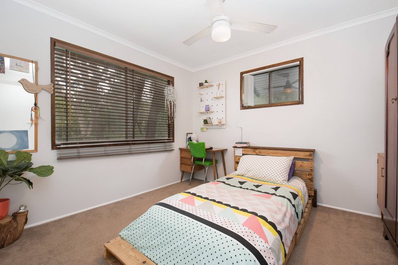 Photo - 93 Olearia Street West , Everton Hills QLD 4053 - Image 7