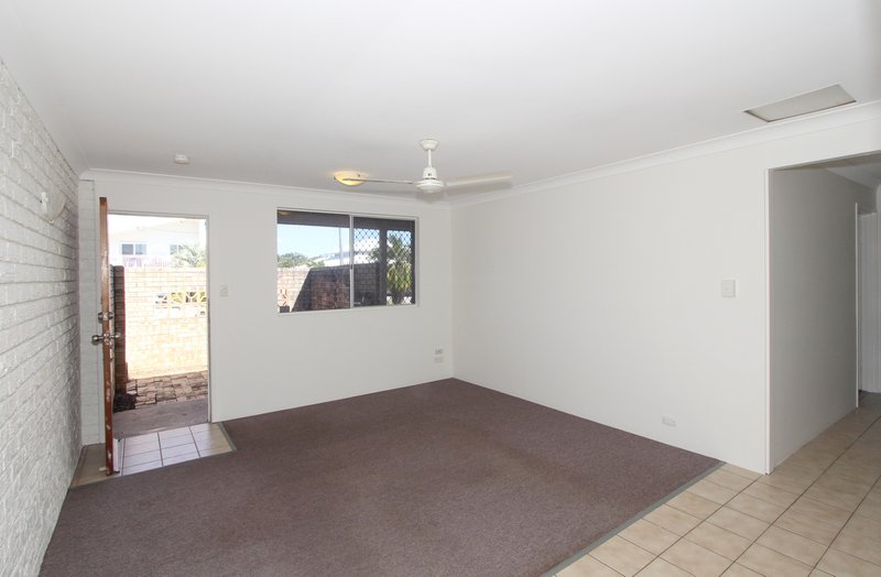 Photo - 93 Palm Drive, Mooloolaba QLD 4557 - Image 6