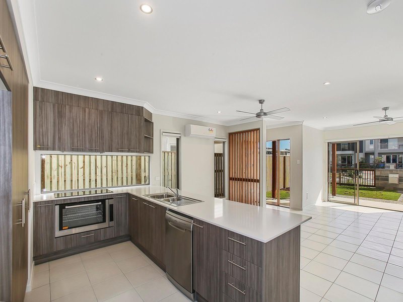 Photo - 93 Prosperity Drive, Birtinya QLD 4575 - Image 3