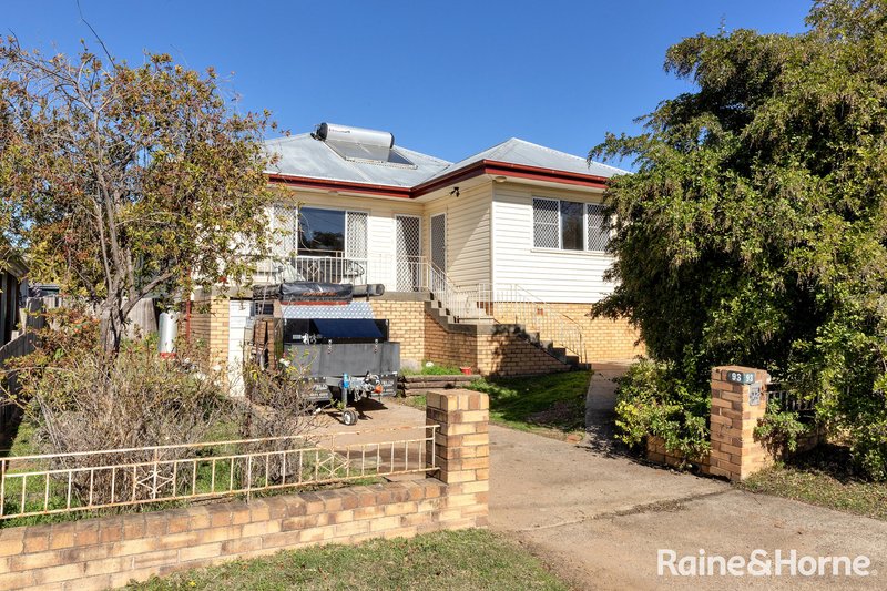 93 Robert Street, Tamworth NSW 2340