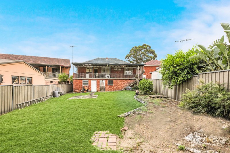 Photo - 93 Saltash Street, Yagoona NSW 2199 - Image 9