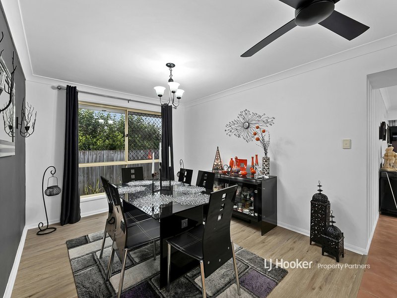 Photo - 93 Sunflower Crescent, Calamvale QLD 4116 - Image 7