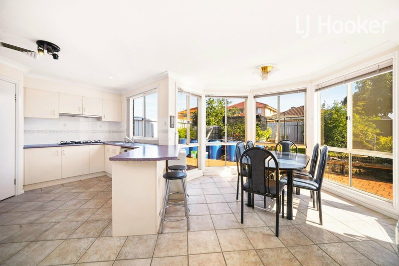 Photo - 93 Sweethaven Road, Edensor Park NSW 2176 - Image 5