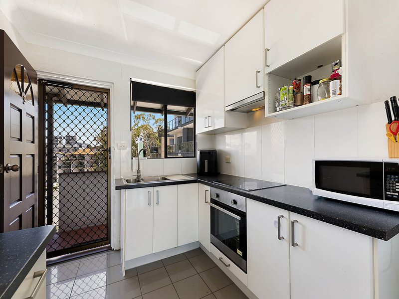 Photo - 9/3 Sykes Avenue, Kings Beach QLD 4551 - Image 7