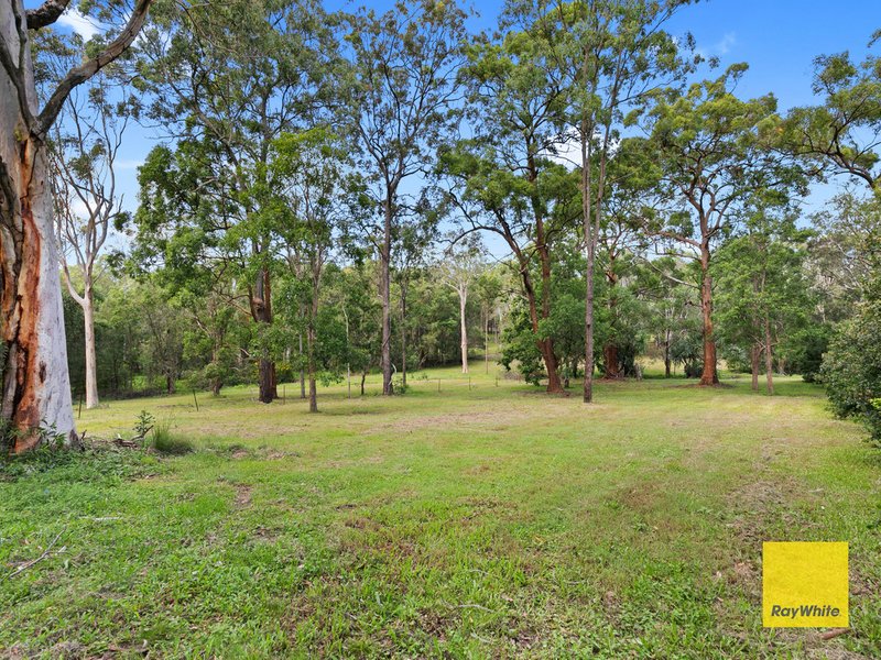 Photo - 93 Warriewood Street, Chandler QLD 4155 - Image 12