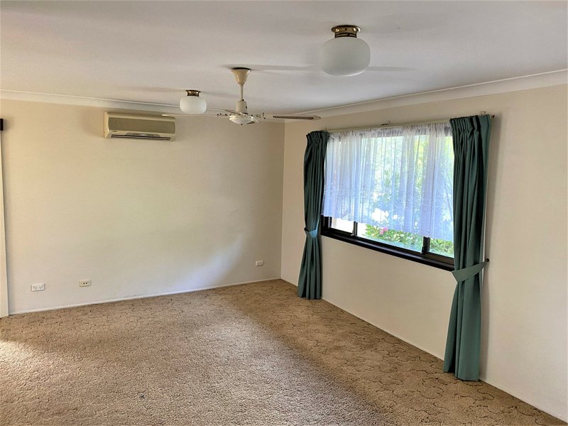 Photo - 93 Wickham Street, Nanango QLD 4615 - Image 3