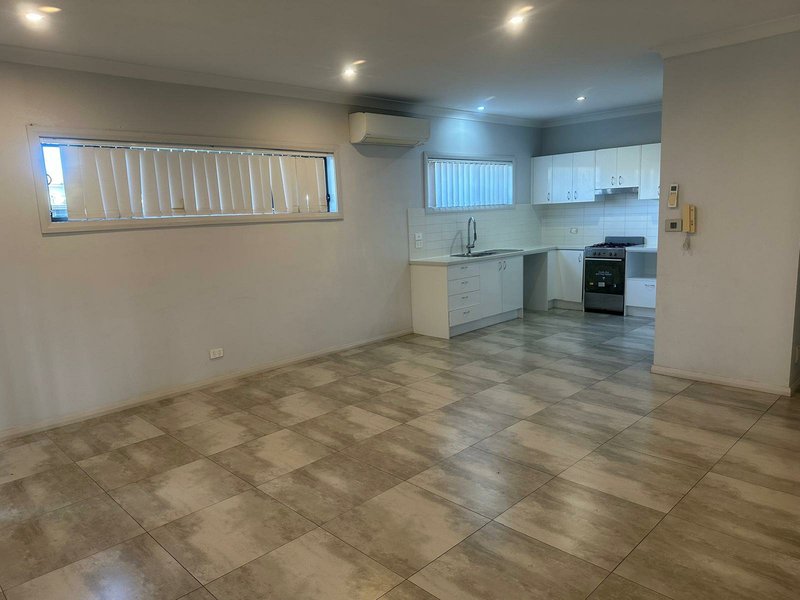 Photo - 93 Wyong Street, Canley Heights NSW 2166 - Image 4