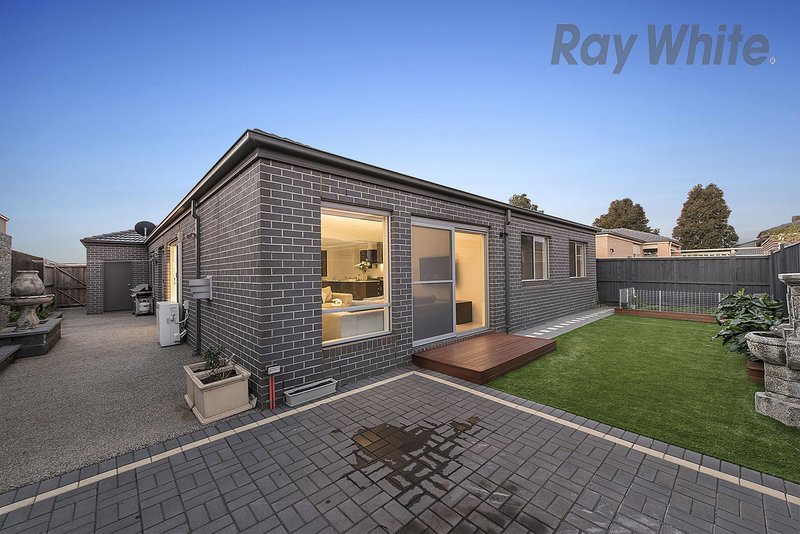 Photo - 93 Yuruga Boulevard, Point Cook VIC 3030 - Image 15