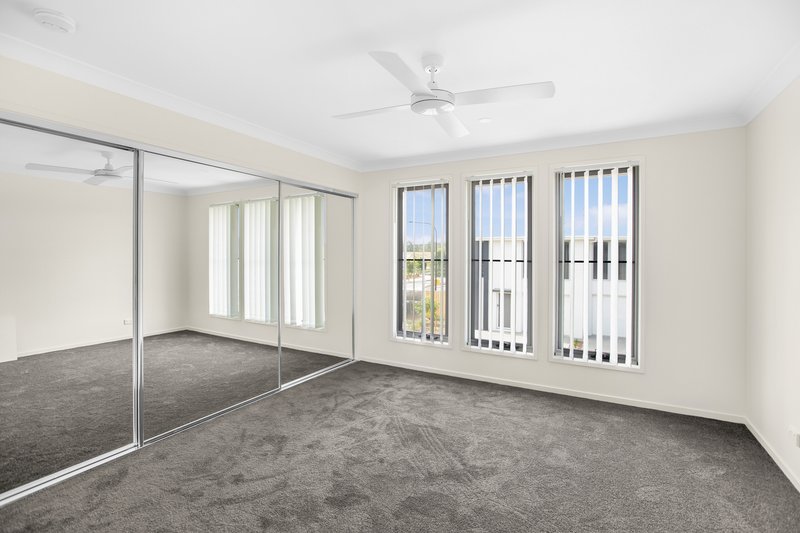 Photo - 93/188 Gainsborough Drive, Pimpama QLD 4209 - Image 6