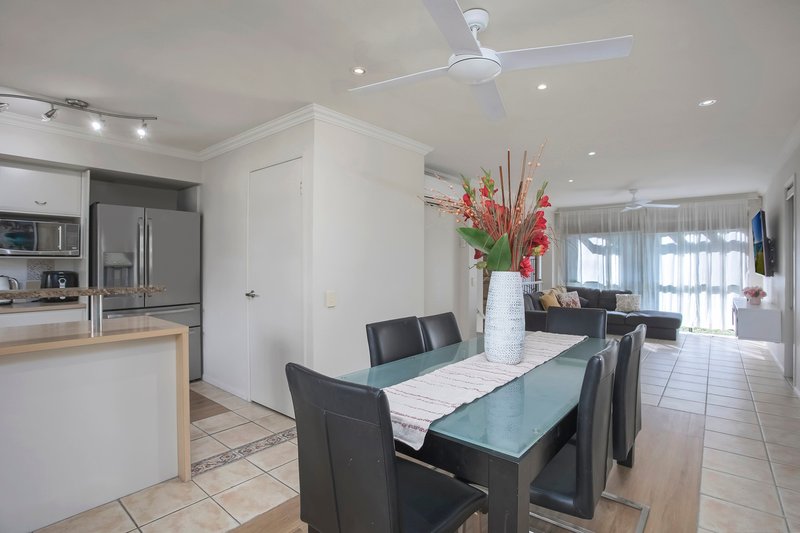 Photo - 93/20 Fairway Drive, Clear Island Waters QLD 4226 - Image 6