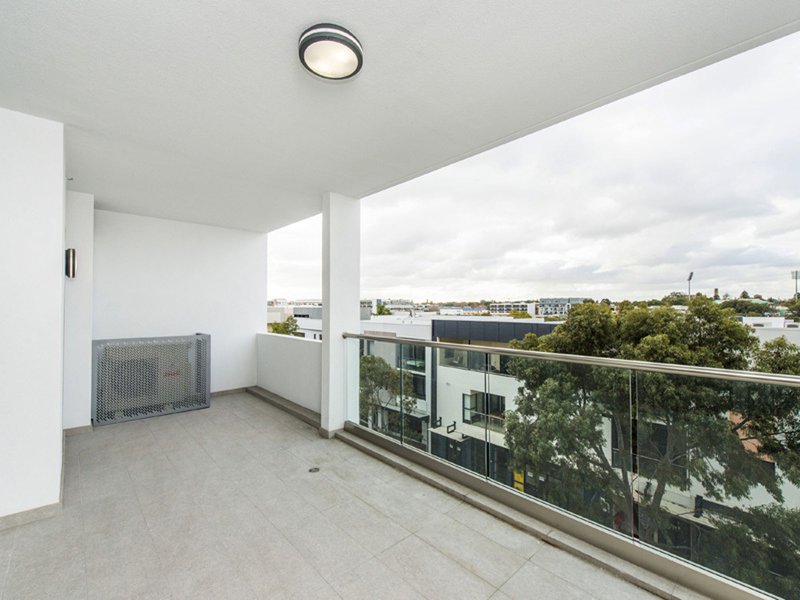 Photo - 9/33 Newcastle Street, Perth WA 6000 - Image 17