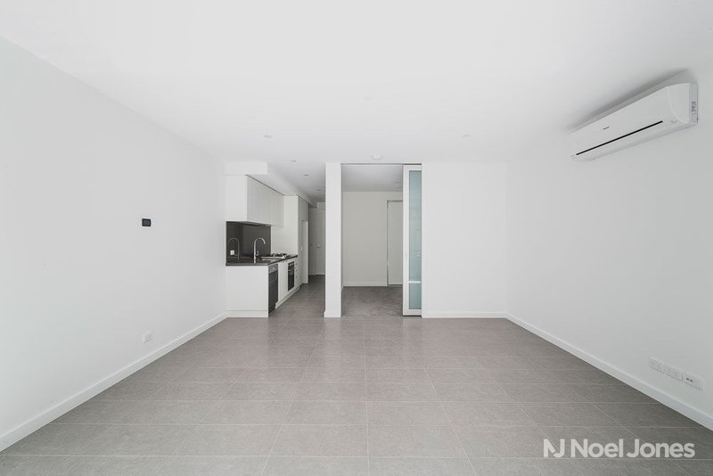 Photo - 9/33 Queens Avenue, Doncaster VIC 3108 - Image 4