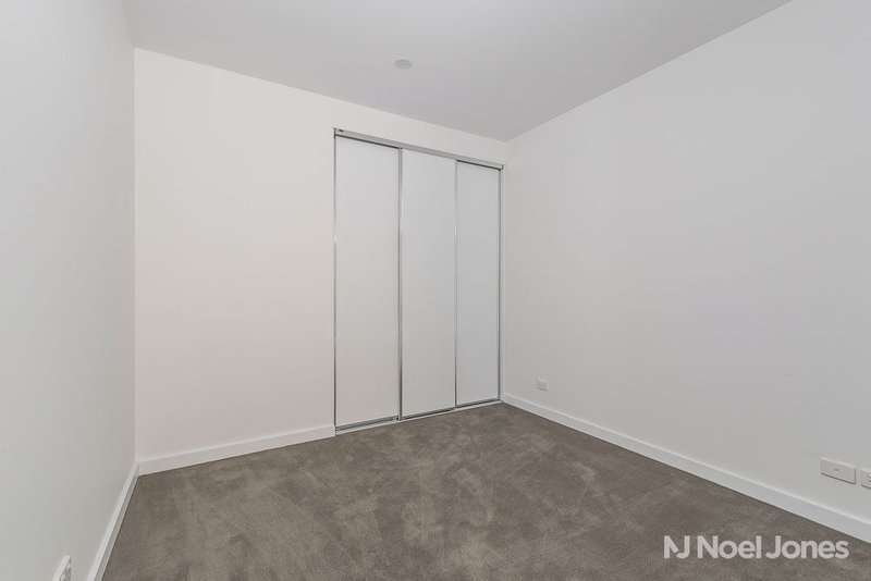 Photo - 9/33 Queens Avenue, Doncaster VIC 3108 - Image 6