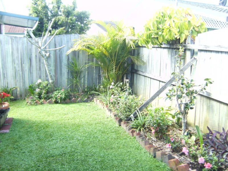 Photo - 93/3 Township Drive, Burleigh Heads QLD 4220 - Image 4